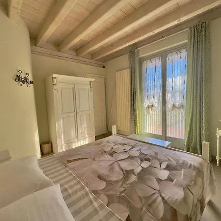 Villa Diamante Con Vista Maggiore E Piscina