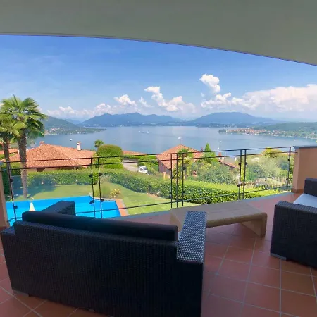 Willa Diamante Con Vista Maggiore E Piscina
